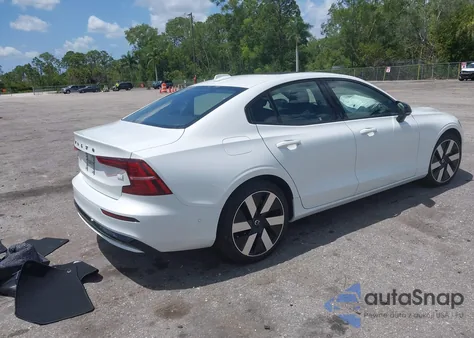 2024 Volvo S60 Recharge Plug-In Hybrid T8 Plus Dark Theme из США, поврежденный, VIN 7JRH60FL6RG297087